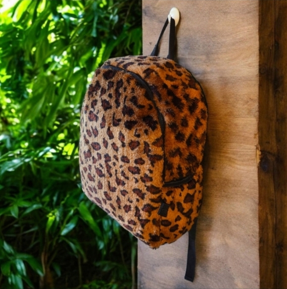 WONDER NATION Faux Fur Animal Print Large Backpack - Picture 4 of 7